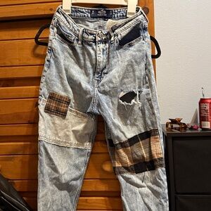 Hollister Light Blue Ultra High-Rise Mom Jeans